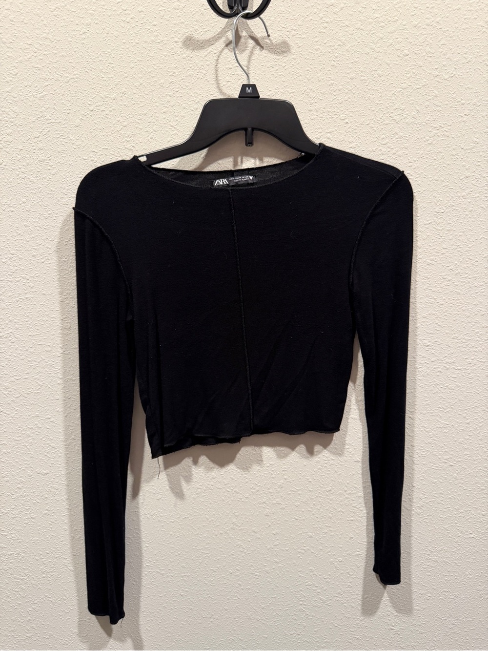 Zara Black Long-Sleeve Cropped Tee